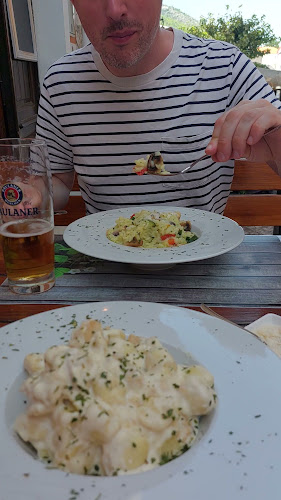 Opinii despre Konoba Dalmatino în Bol - Gastronomija i ugostiteljstvo