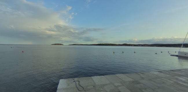 Opinii despre Gradska tržnica u Rovinju în Rovinj - Gastronomija i ugostiteljstvo