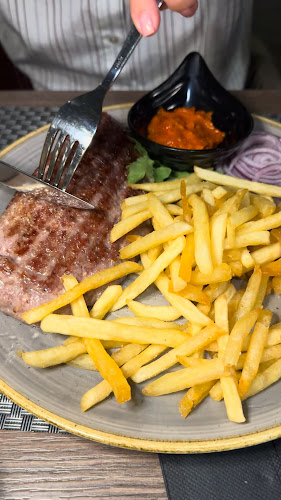 Obala kralja Tomislava 24, 21217, Kaštel Novi