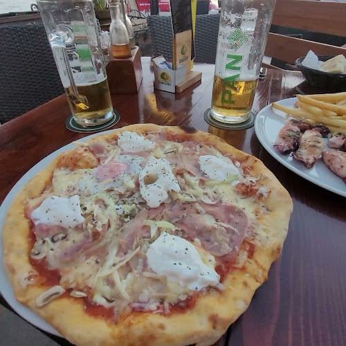 Opinii despre Momento Grill Pizza House în Novalja - Gastronomija i ugostiteljstvo