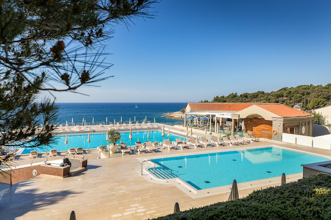 Opinii despre Arena Verudela Beach Apartments în Pula - Gastronomija i ugostiteljstvo