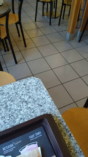 McDonald’s Osijek Županijska - Gastronomija i ugostiteljstvo