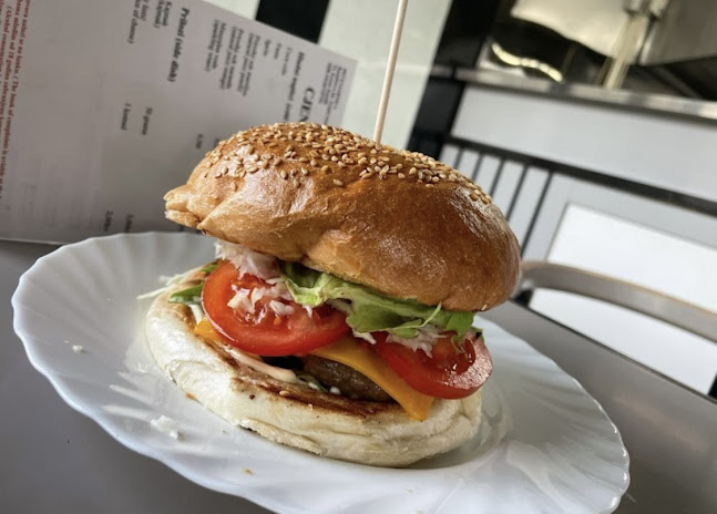 Opinii despre Pečenjarnica "Autobusni" în Ivanić-Grad - Gastronomija i ugostiteljstvo