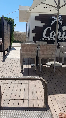 Opinii despre Beach Bar Cohiba în Povljana - Gastronomija i ugostiteljstvo