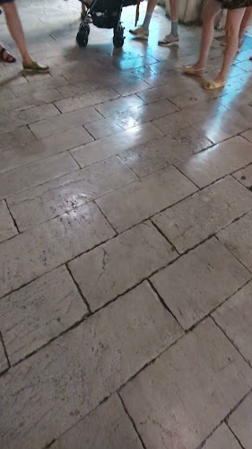 Narodni trg 1, 21000, Split