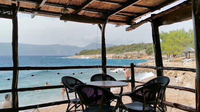 Opinii despre Beach Bar Jert în Pinezići - Gastronomija i ugostiteljstvo