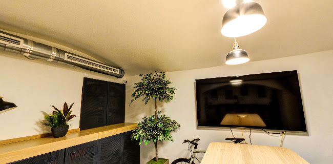 Comentarii opinii despre Bonk Coffeeshop & Bikeshop