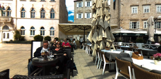 Restoran pizzeria Amfora Trogir