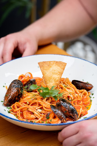 Comentarii opinii despre La Famiglia