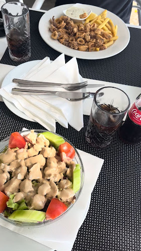 Opinii despre Riviera Restaurant and Bar în Makarska - Gastronomija i ugostiteljstvo