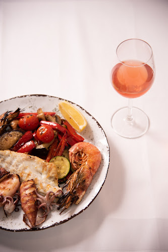 Opinii despre Restoran Pošteni în Hvar - Gastronomija i ugostiteljstvo