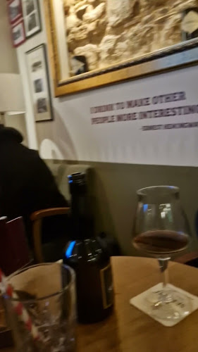 Comentarii opinii despre Buzz Bar