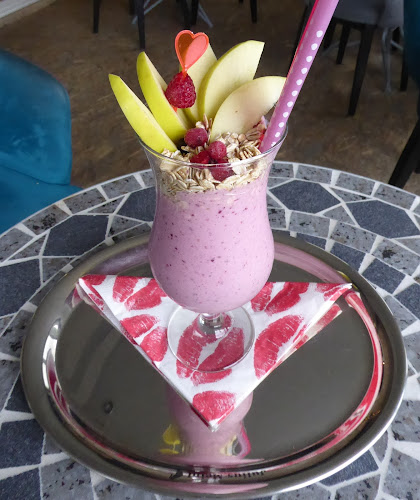 Opinii despre Caffe Porco Rosso în Stobreč - Gastronomija i ugostiteljstvo