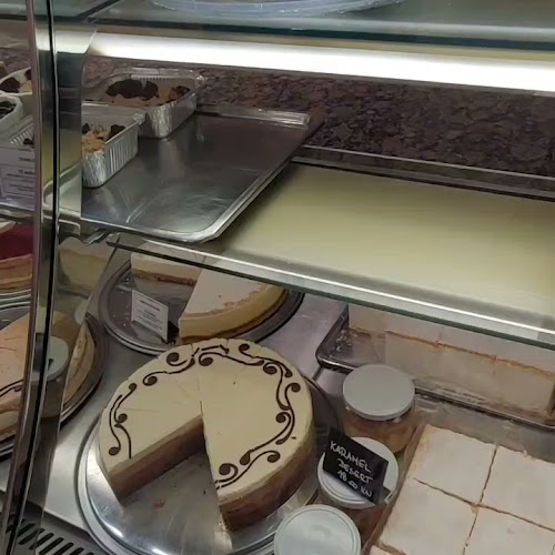 Opinii despre Cukeraj Petrinjska în Zagreb - Gastronomija i ugostiteljstvo