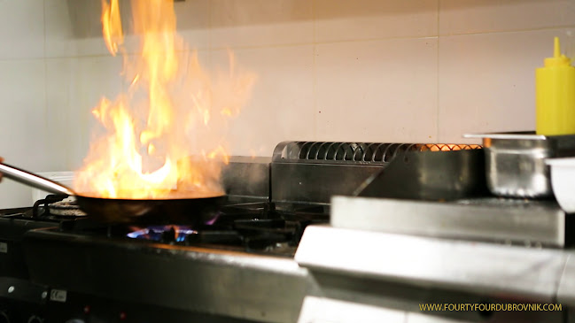 Opinii despre Forty Four Restaurant în Dubrovnik - Gastronomija i ugostiteljstvo