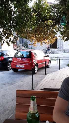 Pizzeria Burra - Gastronomija i ugostiteljstvo