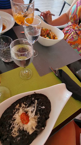 Opinii despre Bazilika Novalja în Novalja - Gastronomija i ugostiteljstvo