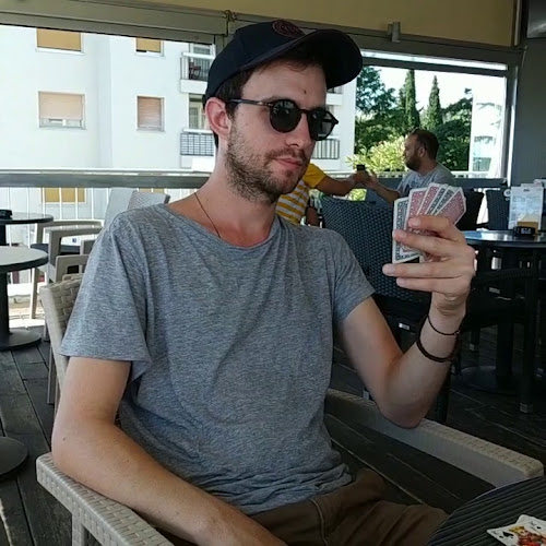 Opinii despre Coffee & wine Bar "Hola" în Rijeka - Gastronomija i ugostiteljstvo