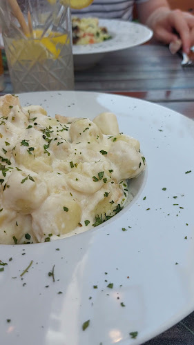 Opinii despre Konoba Dalmatino în Bol - Gastronomija i ugostiteljstvo