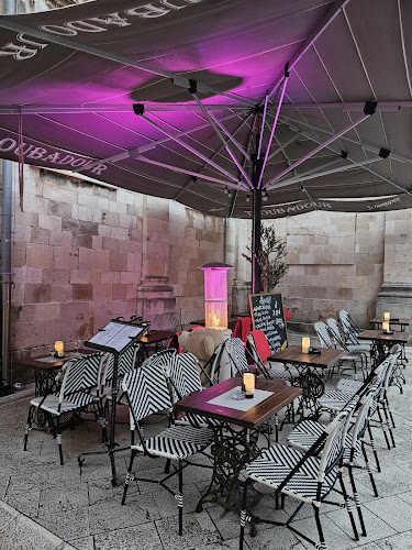 Troubadour Jazz Brasserie - Gastronomija i ugostiteljstvo