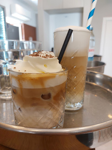 Caffe bar Momento - Gastronomija i ugostiteljstvo