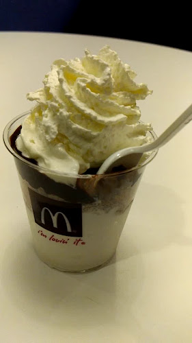 Opinii despre McDonald’s Pothodnik în Zagreb - Gastronomija i ugostiteljstvo