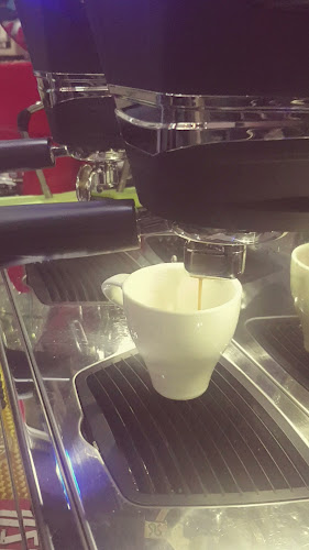 Opinii despre Caffe Bar Boletus în Karlovac - Gastronomija i ugostiteljstvo