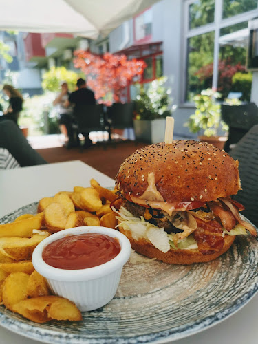 Comentarii opinii despre Spizza dining & drinks