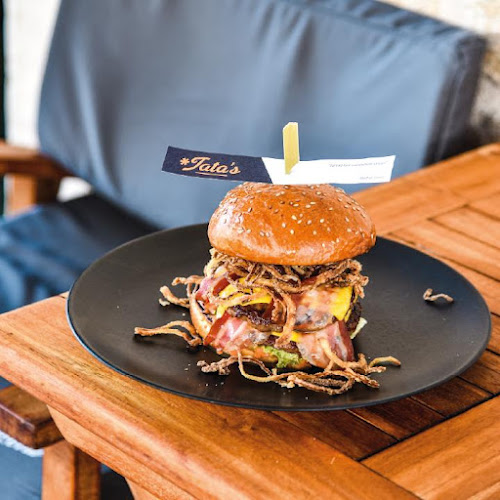 Tata's Dubrovnik Burgers & Cocktails (Old Town)