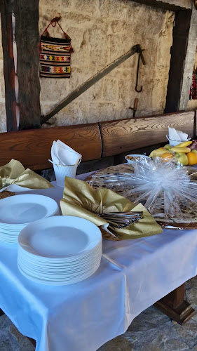 Konoba "Ivanovi Dvori" - Gastronomija i ugostiteljstvo