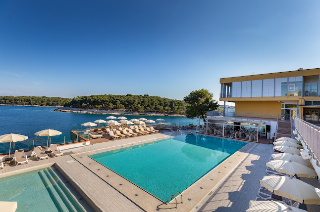 Opinii despre Horizont Golden Rocks Resort în Pula - Gastronomija i ugostiteljstvo