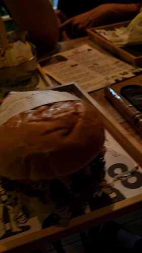 Burger Institute- Institut za burgere - Gastronomija i ugostiteljstvo