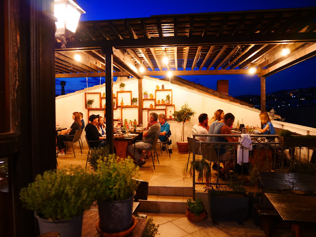 Tomahawk Steakhouse and Sushi Bar - Gastronomija i ugostiteljstvo