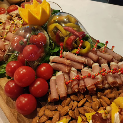 Comentarii opinii despre Dribbling Food & Caffe