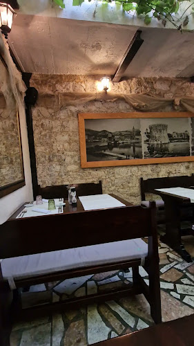 Opinii despre Konoba Trs în Trogir - Gastronomija i ugostiteljstvo