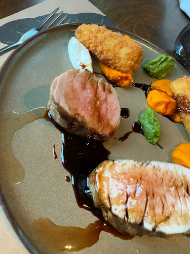 Opinii despre Fidel Gastro în Zagreb - Gastronomija i ugostiteljstvo