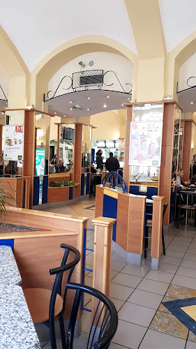 Opinii despre McDonald’s Osijek Županijska în Osijek - Gastronomija i ugostiteljstvo