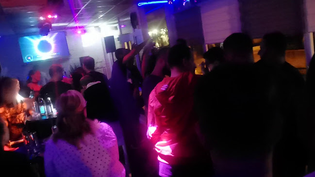 Opinii despre VOX caffe bar în Kaštel Novi - Gastronomija i ugostiteljstvo