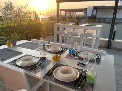 Green Oasis Bar, Lounge, Restaurant - Private Dining