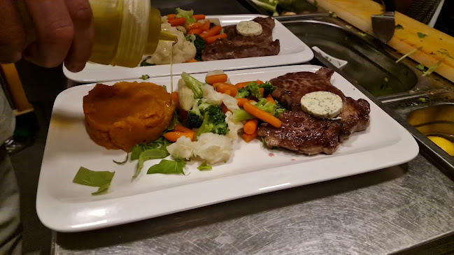 Opinii despre Mama's Pot Tavern în Dubrovnik - Gastronomija i ugostiteljstvo