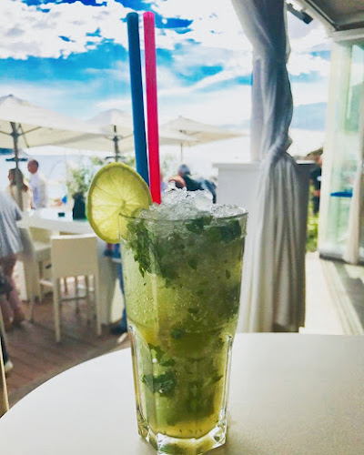 Opinii despre Banje Beach Restaurant Lounge & Club în Dubrovnik - Gastronomija i ugostiteljstvo