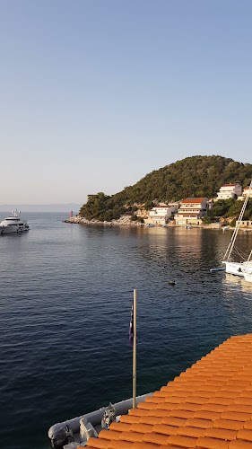 Triton Restaurant - Gastronomija i ugostiteljstvo