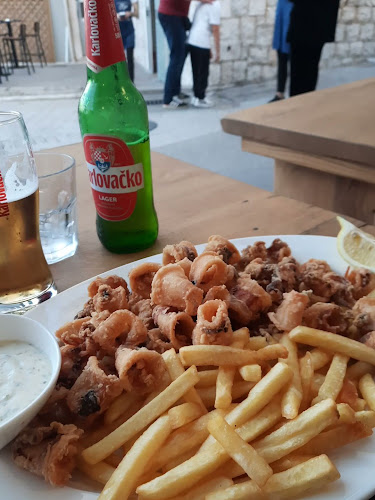 Opinii despre Buffet Fife în Split - Gastronomija i ugostiteljstvo