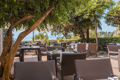 Garden grill "Hortenzija"