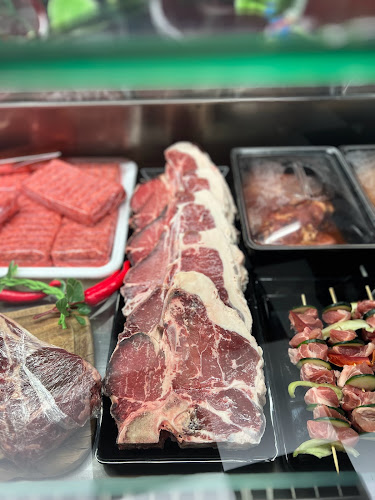 Ul. Vladimira Nazora 1B, 21300, Makarska