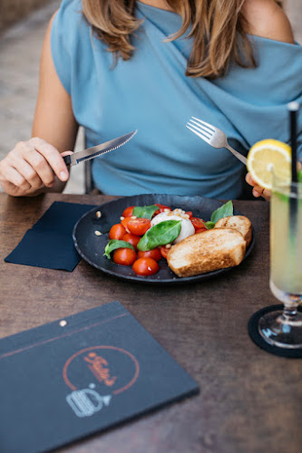 Comentarii opinii despre Tata's Dubrovnik Burgers & Cocktails (Old Town)