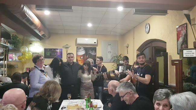 Opinii despre E' Stadio caffe bar în Karlovac - Gastronomija i ugostiteljstvo