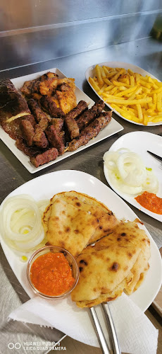 Ćevapi "K tržnici" - Gastronomija i ugostiteljstvo