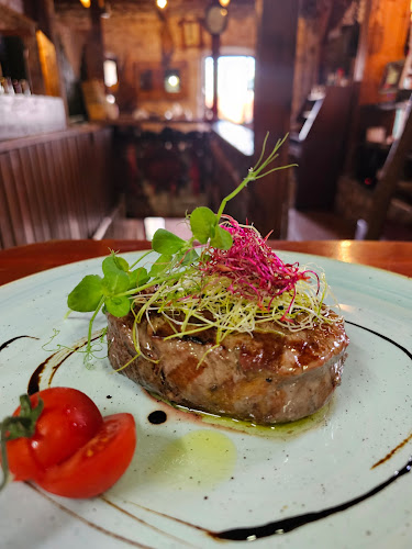 Tomahawk Steakhouse and Sushi Bar