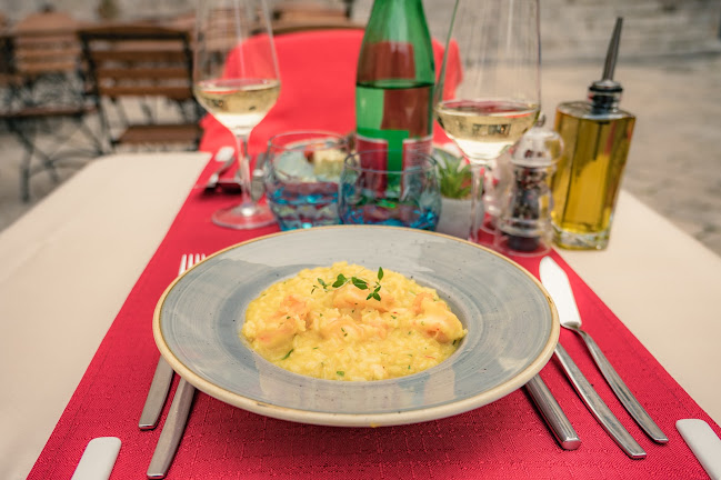 Restaurant Amoret - Gastronomija i ugostiteljstvo